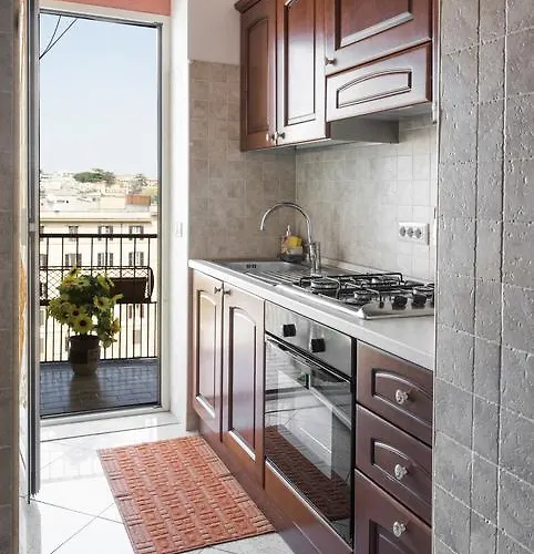 Marco Aurelio לינה וארוחת בוקר